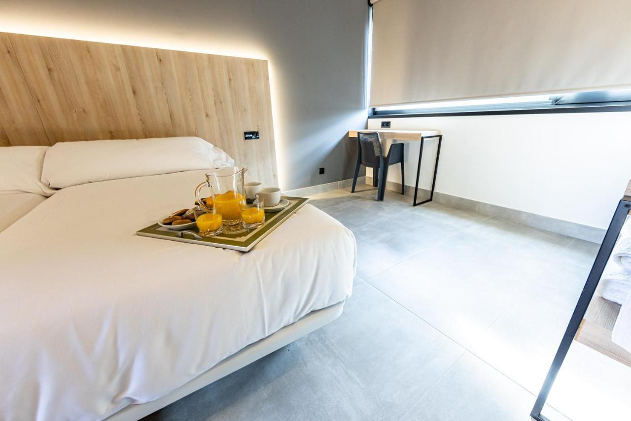 Hospedium Hotel Devalar Do Mar カマリーニャス エクステリア 写真
