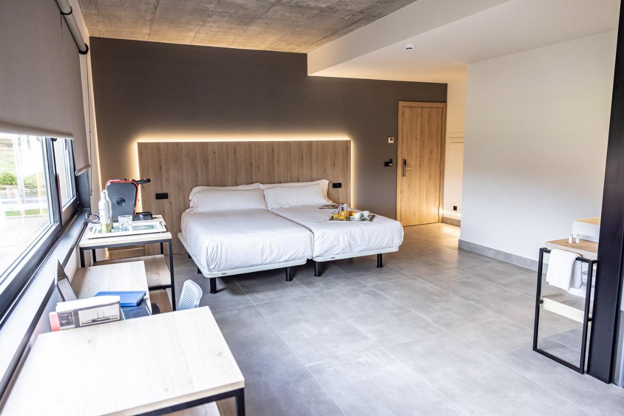Hospedium Hotel Devalar Do Mar カマリーニャス エクステリア 写真